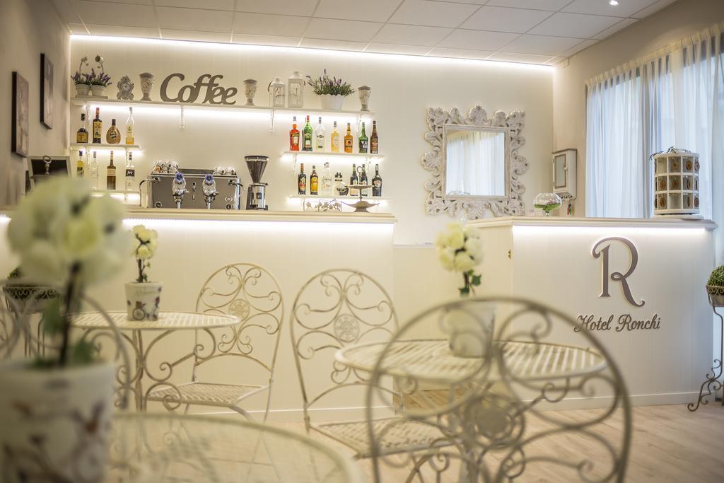 Hotel Ronchi 체르비아 외부 사진
